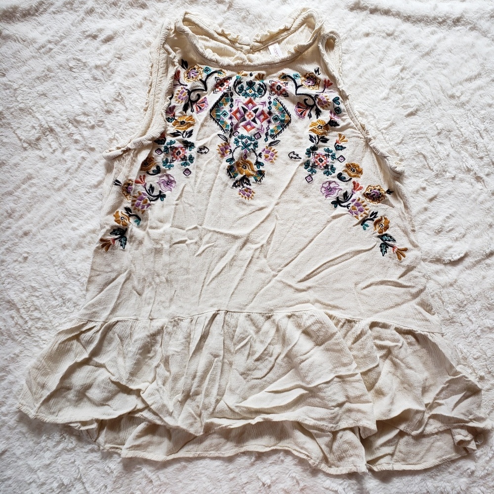 Floral Embroidered Tunic